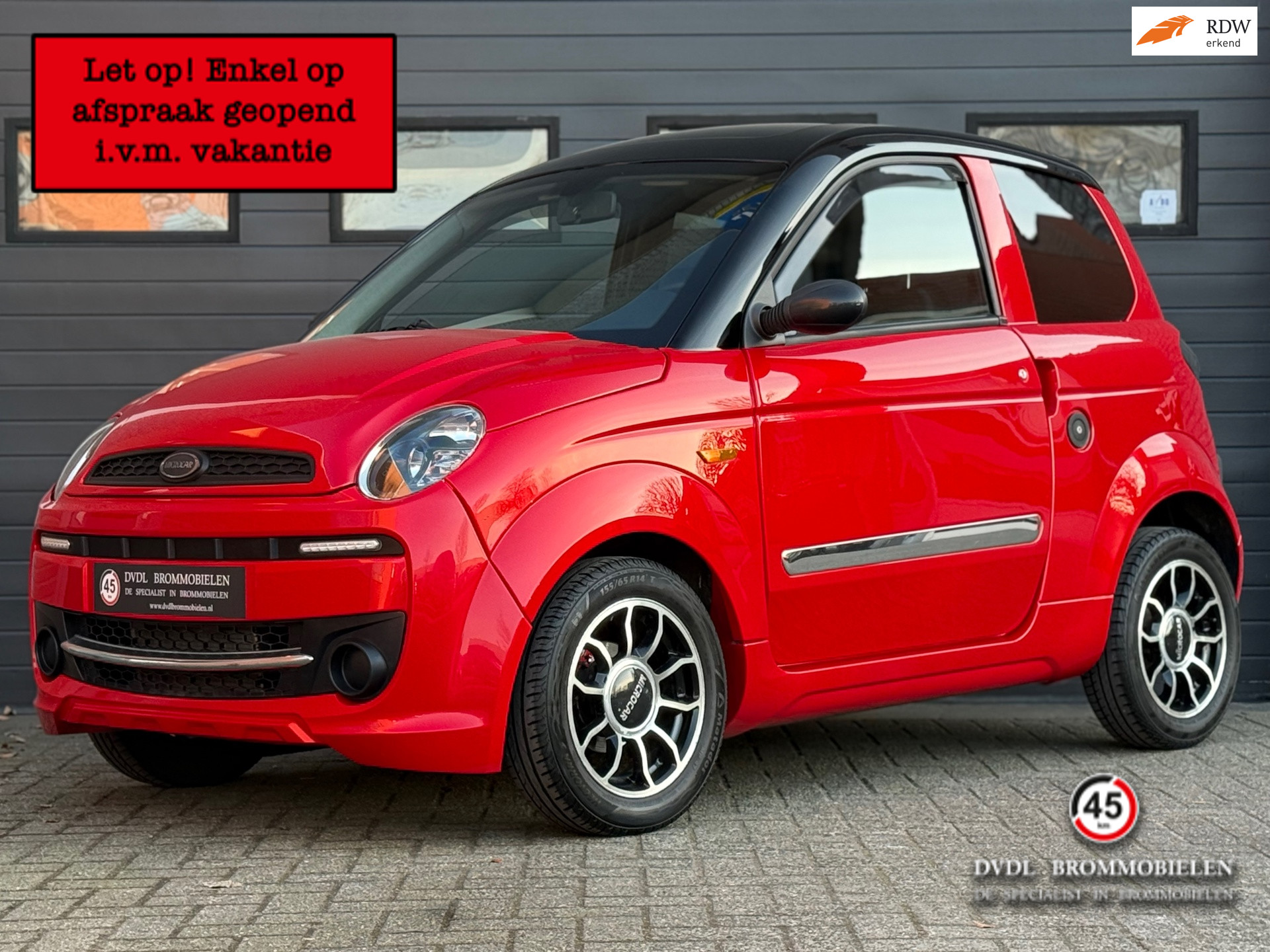 38267823-20.jpg